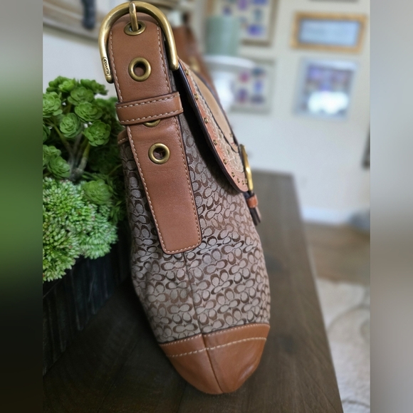 Coach SOHO 2007 Signature C Shoulder/Crossbody Brown Leather Suede Rivet Flap - Picture 10 of 16